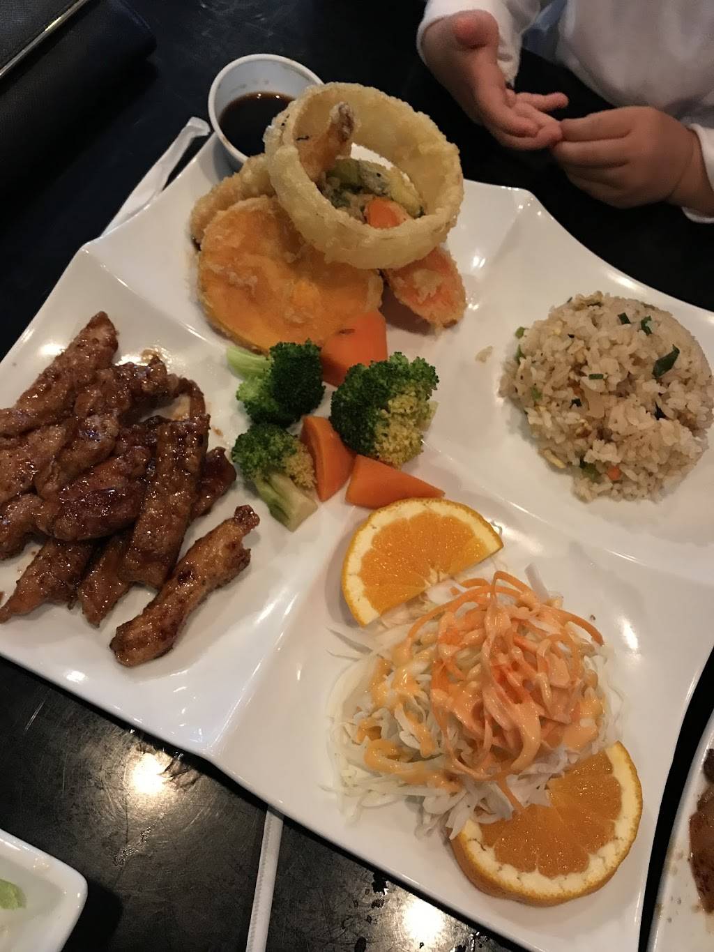 Sushi Hero | restaurant | 1642 S College St, Auburn, AL 36832, USA | 3342092988 OR +1 334-209-2988