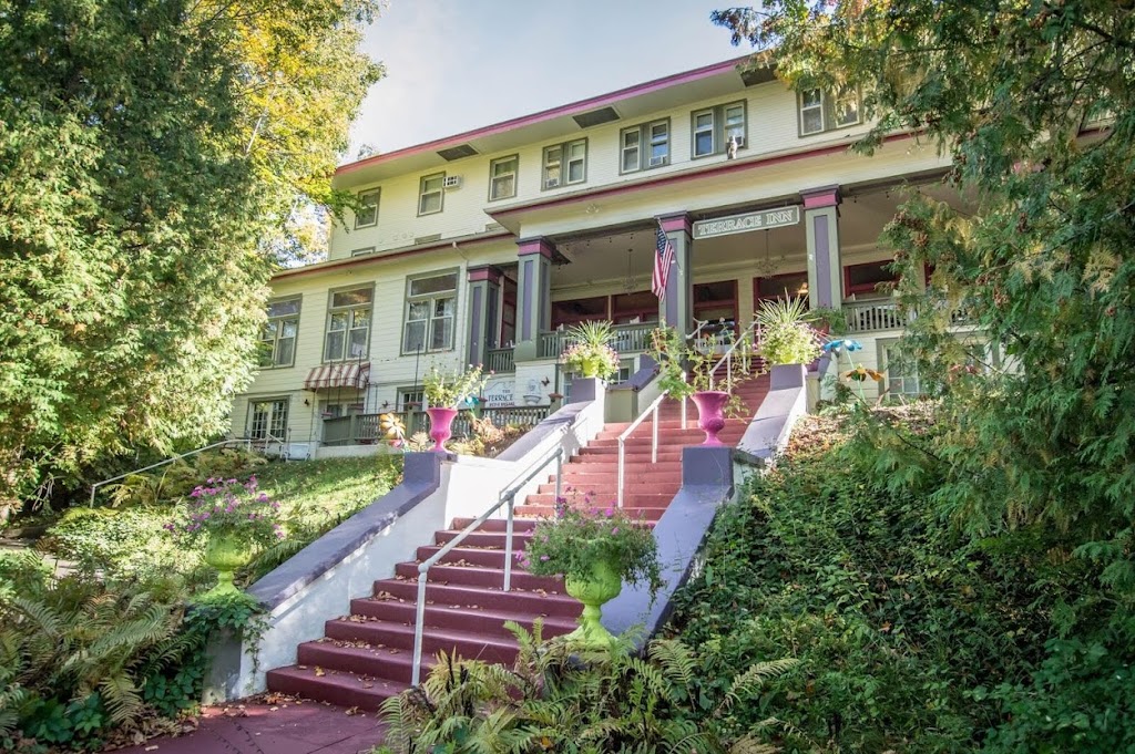 1911 Restaurant | restaurant | 1549 Glendale Ave, Petoskey, MI 49770, USA | 2313472410 OR +1 231-347-2410