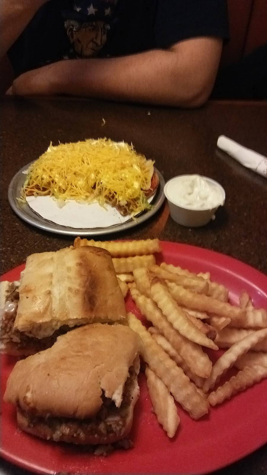 Cagneys Pizza King | restaurant | 33 E Broadway St, Shelbyville, IN 46176, USA | 3173924677 OR +1 317-392-4677