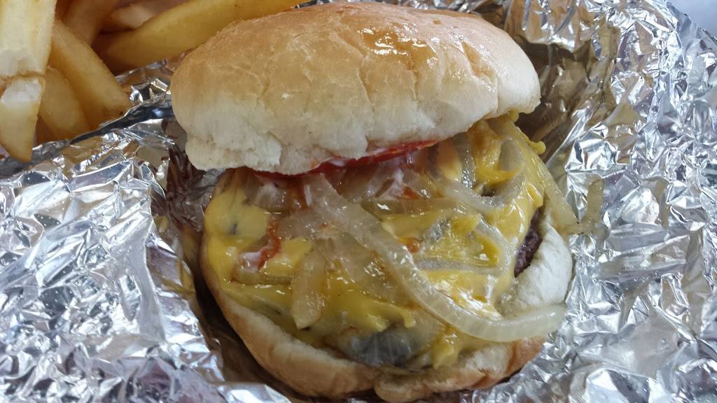 Cook Out | restaurant | 2135 Cumberland Ave, Knoxville, TN 37916, USA | 8655252662 OR +1 865-525-2662