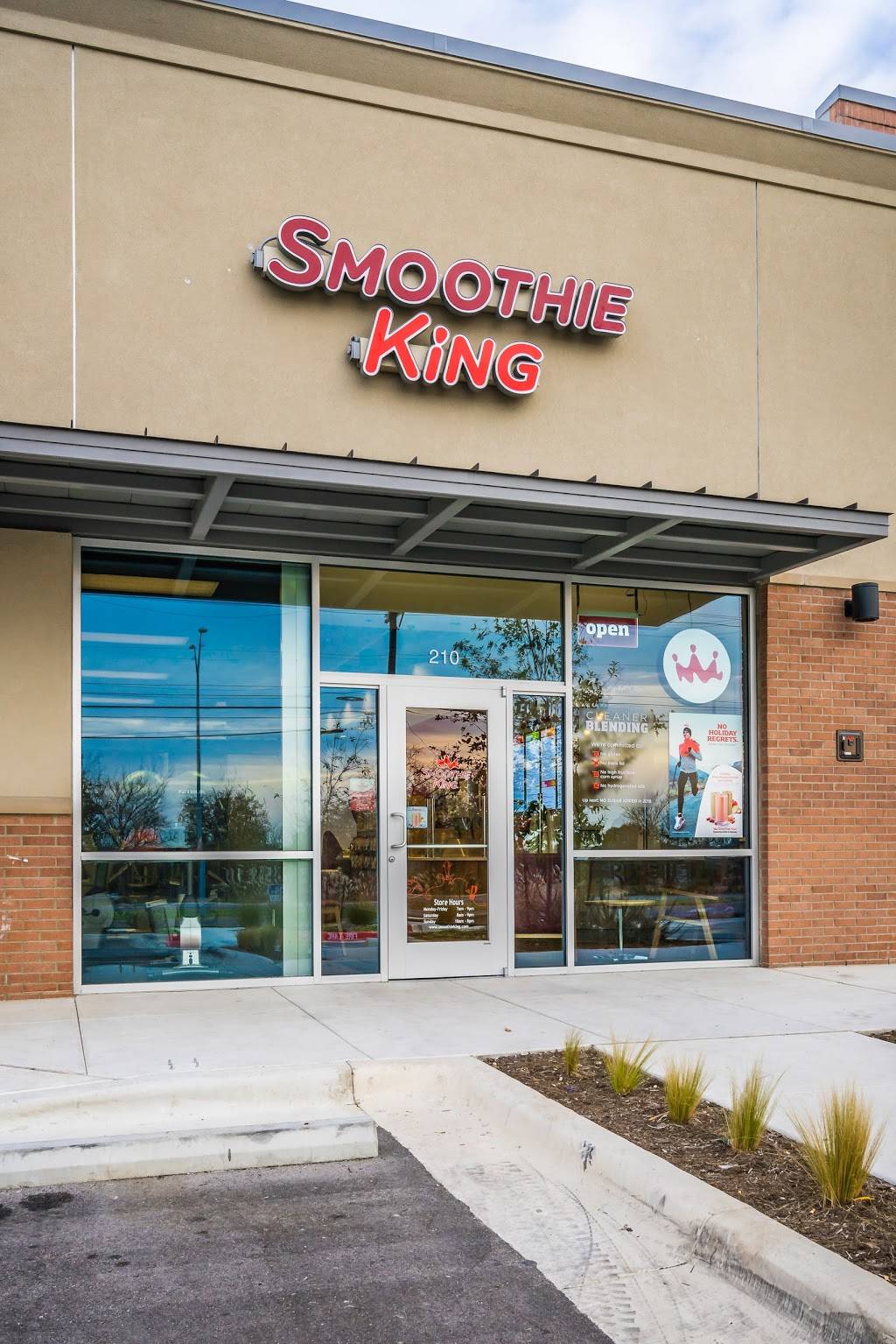Smoothie King | restaurant | 2250 E Palm Valley Blvd Suite #210, Round Rock, TX 78665, USA | 5125209363 OR +1 512-520-9363