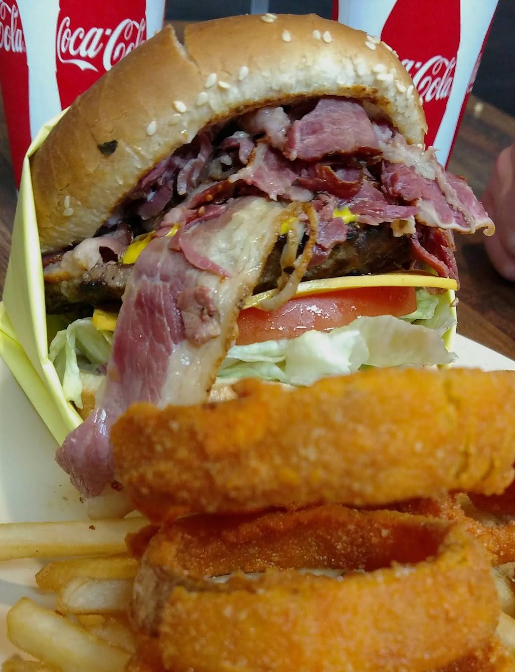 Johns Burgers | restaurant | 6537 Whittier Blvd, East Los Angeles, CA 90022, USA | 3237211524 OR +1 323-721-1524