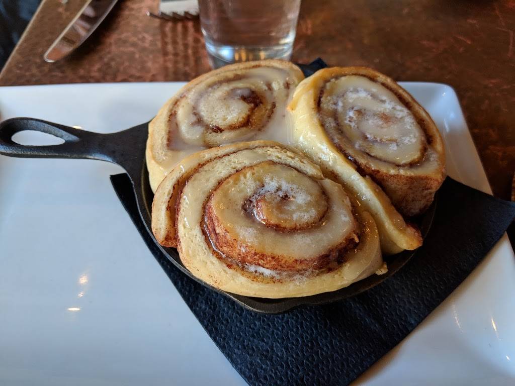 Bar Charley | restaurant | 1825 18th St NW, Washington, DC 20009, USA | 2026272183 OR +1 202-627-2183