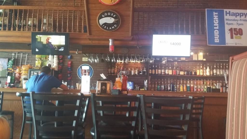 7 West Bar & Grill | restaurant | 7 W Broadway, Trenton, IL 62293, USA | 6182247771 OR +1 618-224-7771