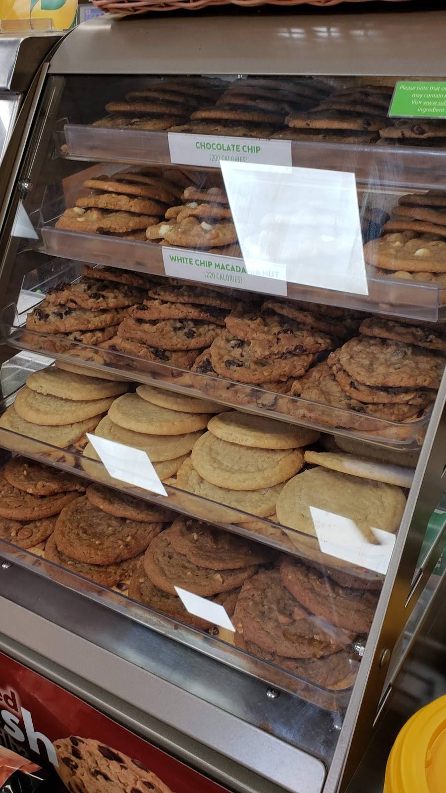 Subway Restaurants | restaurant | Exit 280 @ I-40 &, TN-56, Baxter, TN 38544, USA | 9318586150 OR +1 931-858-6150