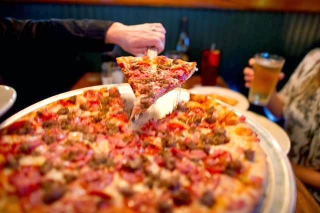 Steel City Pizza Co | restaurant | 8600 Dorchester Rd, North Charleston, SC 29420, USA | 8432256111 OR +1 843-225-6111