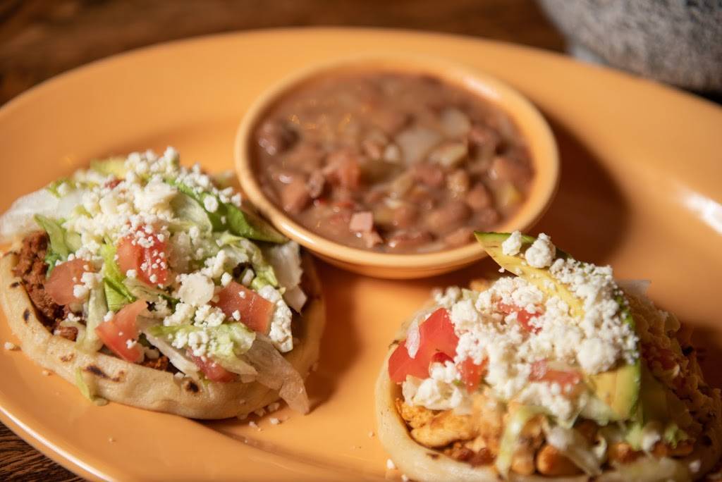 Quesos Mexican Bar & Grill (Burlington) | restaurant | 321 N Roosevelt Ave, Burlington, IA 52601, USA | 3195962076 OR +1 319-596-2076