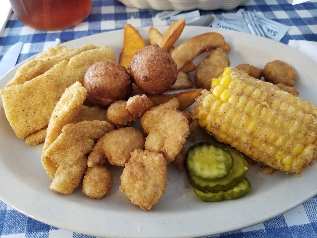 Catfish Kettle Restaurant | restaurant | 775 Weber Rd, Farmington, MO 63640, USA | 5737567305 OR +1 573-756-7305