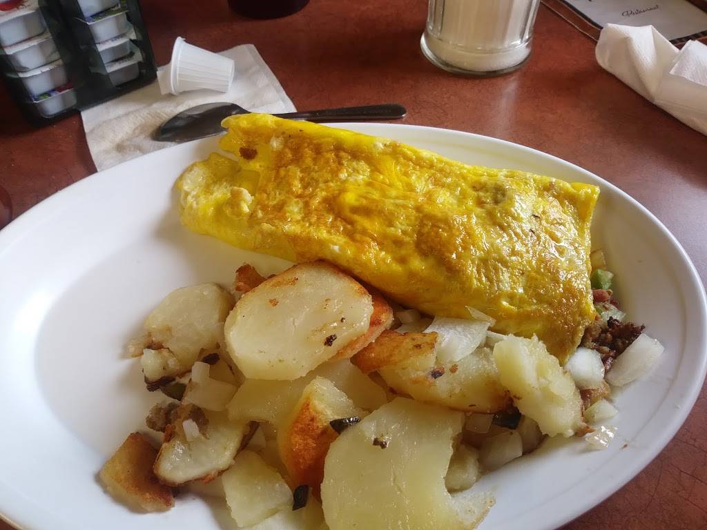 Plaza Restaurant | restaurant | 706 1/2, W Main St, Benton, IL 62812, USA | 6184397050 OR +1 618-439-7050