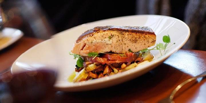 Dundee Bistro | restaurant | 100 SW 7th St A, Dundee, OR 97115, USA | 5035541650 OR +1 503-554-1650