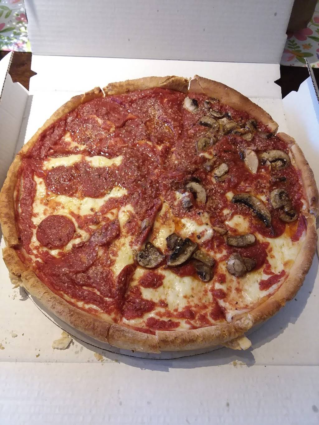 Mama and Me Pizzeria | restaurant | 18219 Dixie Hwy, Homewood, IL 60430, USA | 7087997770 OR +1 708-799-7770