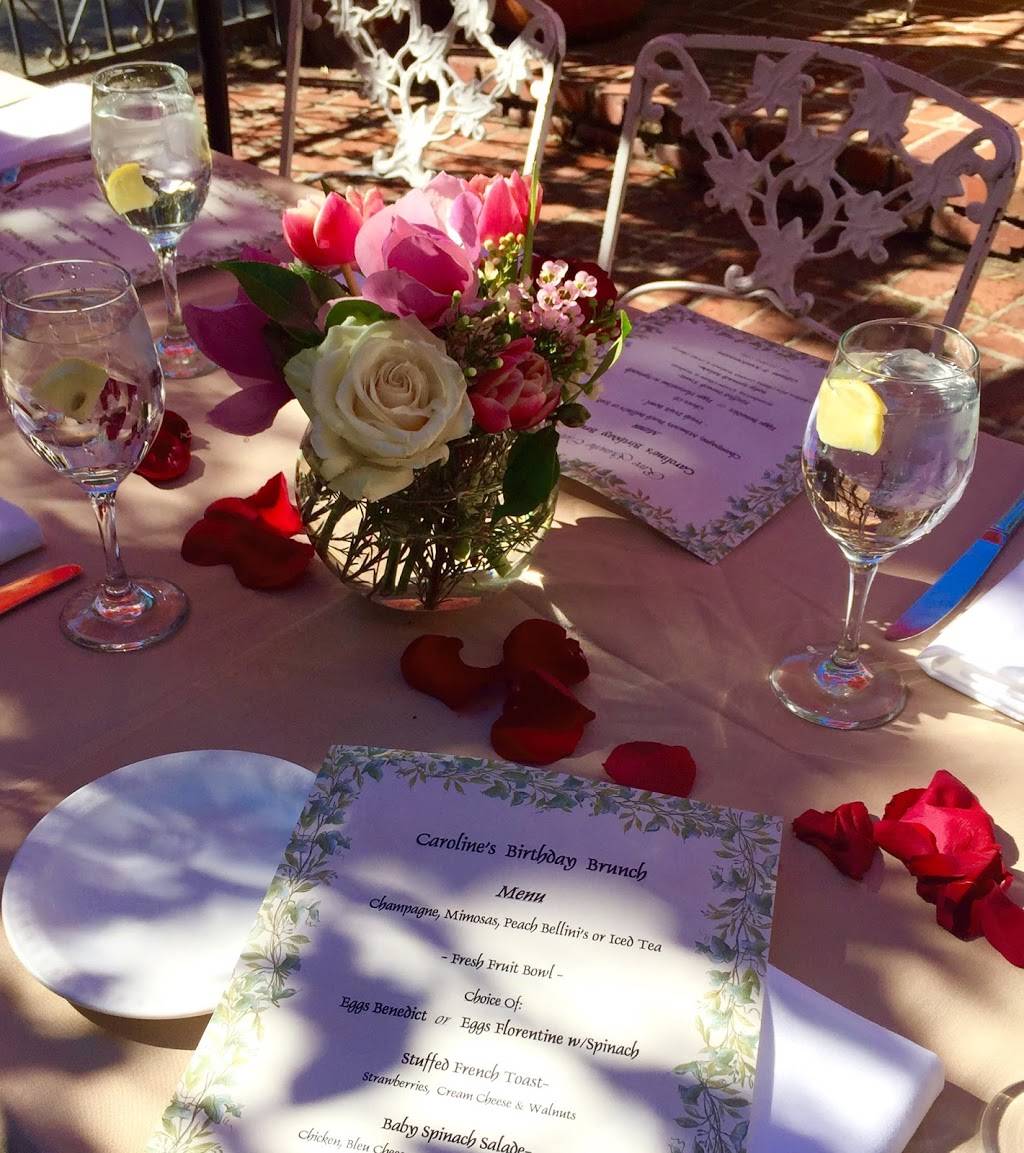 Rive Gauche Cafe | restaurant | 14106 Ventura Blvd, Sherman Oaks, CA 91423, USA | 8189903573 OR +1 818-990-3573