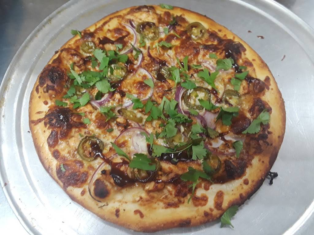 Giovannis Pizza Stand | restaurant | 2900 S Lamar Blvd, Austin, TX 78704, USA | 5124427033 OR +1 512-442-7033