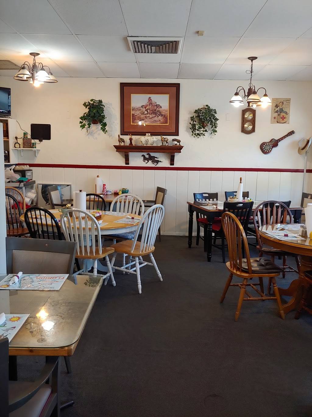 Bills Cafe | restaurant | 4105, 111 E Central Ave, Lake Wales, FL 33853, USA | 8636783311 OR +1 863-678-3311
