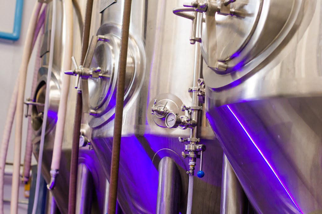 Ebullition Brew Works LLC | restaurant | 2449 Cades Way, Vista, CA 92081, USA | 7608421046 OR +1 760-842-1046