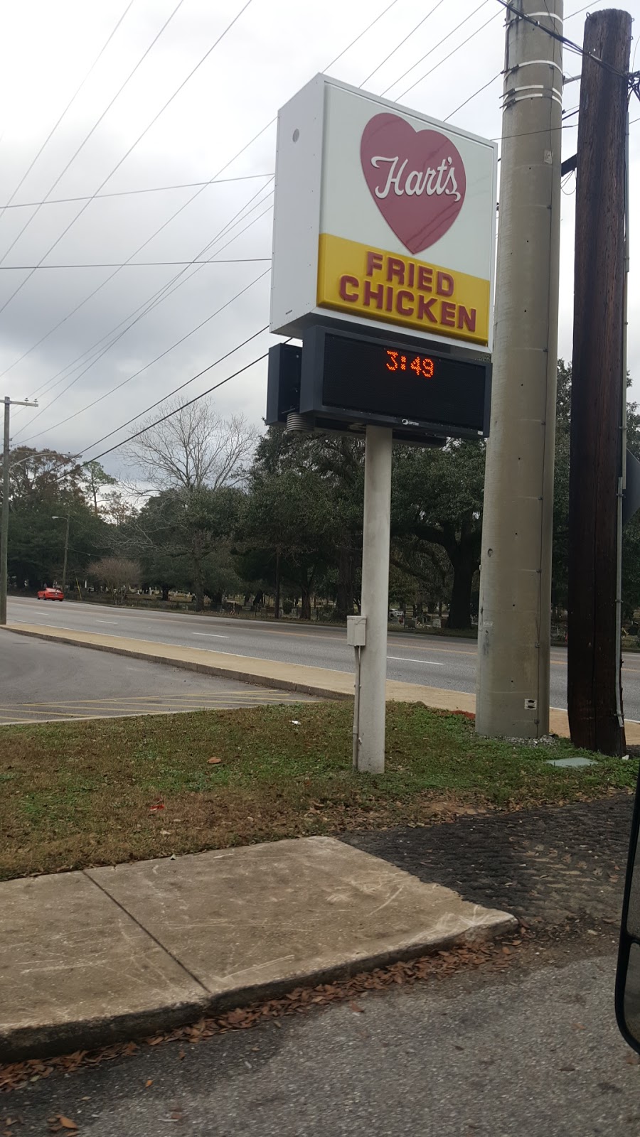 HARTS FRIED CHICKEN | restaurant | 1866 Dauphin Island Pkwy, Mobile, AL 36605, USA | 2514783929 OR +1 251-478-3929