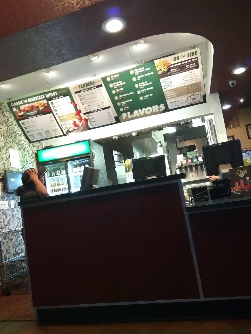 Wingstop | restaurant | 4622 W Commerce St #102, San Antonio, TX 78237, USA | 2104329464 OR +1 210-432-9464