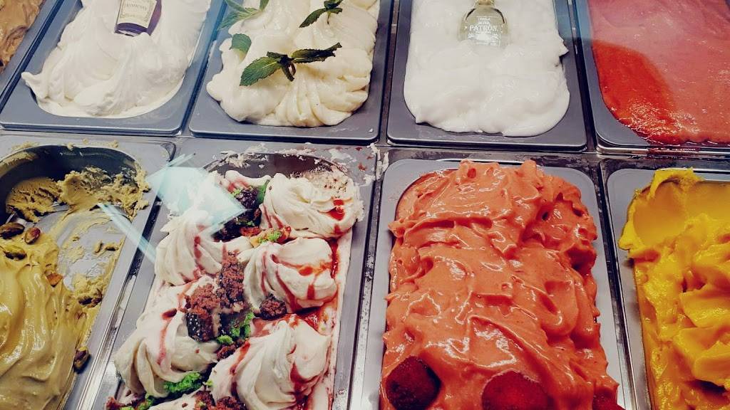 Glacé | bakery | 13810 Farmers Blvd, Jamaica, NY 11434, USA | 3475480312 OR +1 347-548-0312