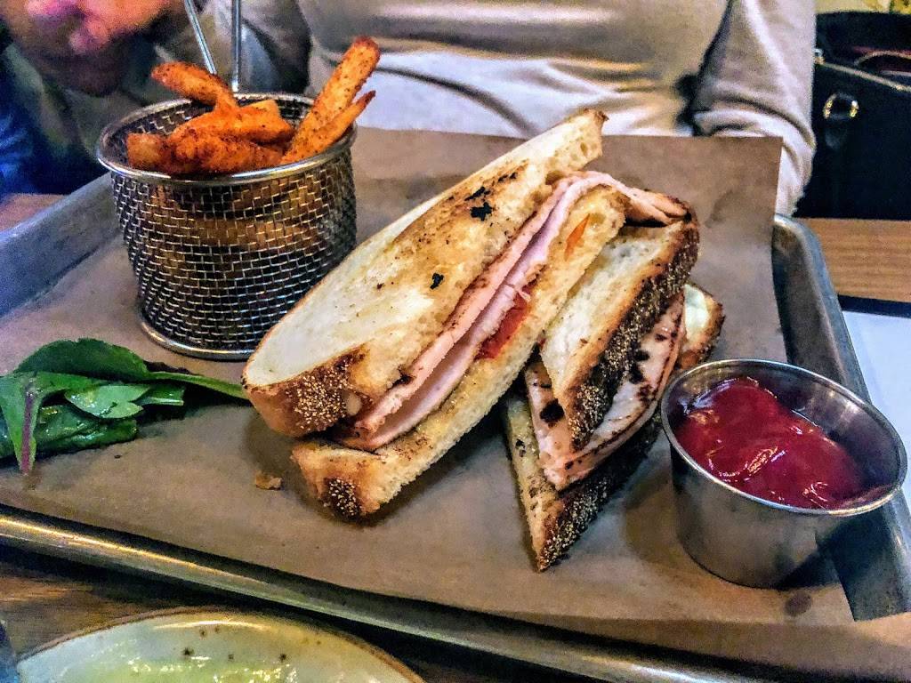 Crescent Hill Craft House | restaurant | 2636 Frankfort Ave, Louisville, KY 40206, USA | 5028959400 OR +1 502-895-9400