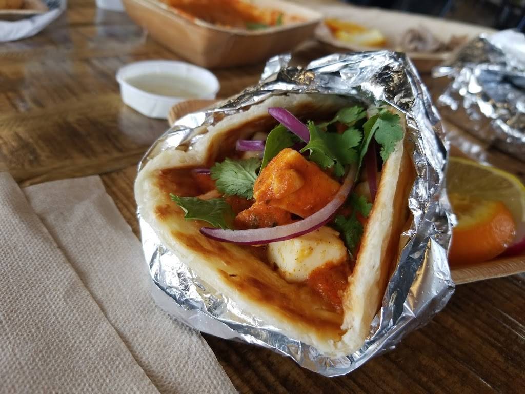 Khana Indian Grill | restaurant | 2101 N College Ave, Fayetteville, AR 72703, USA | 4792874736 OR +1 479-287-4736