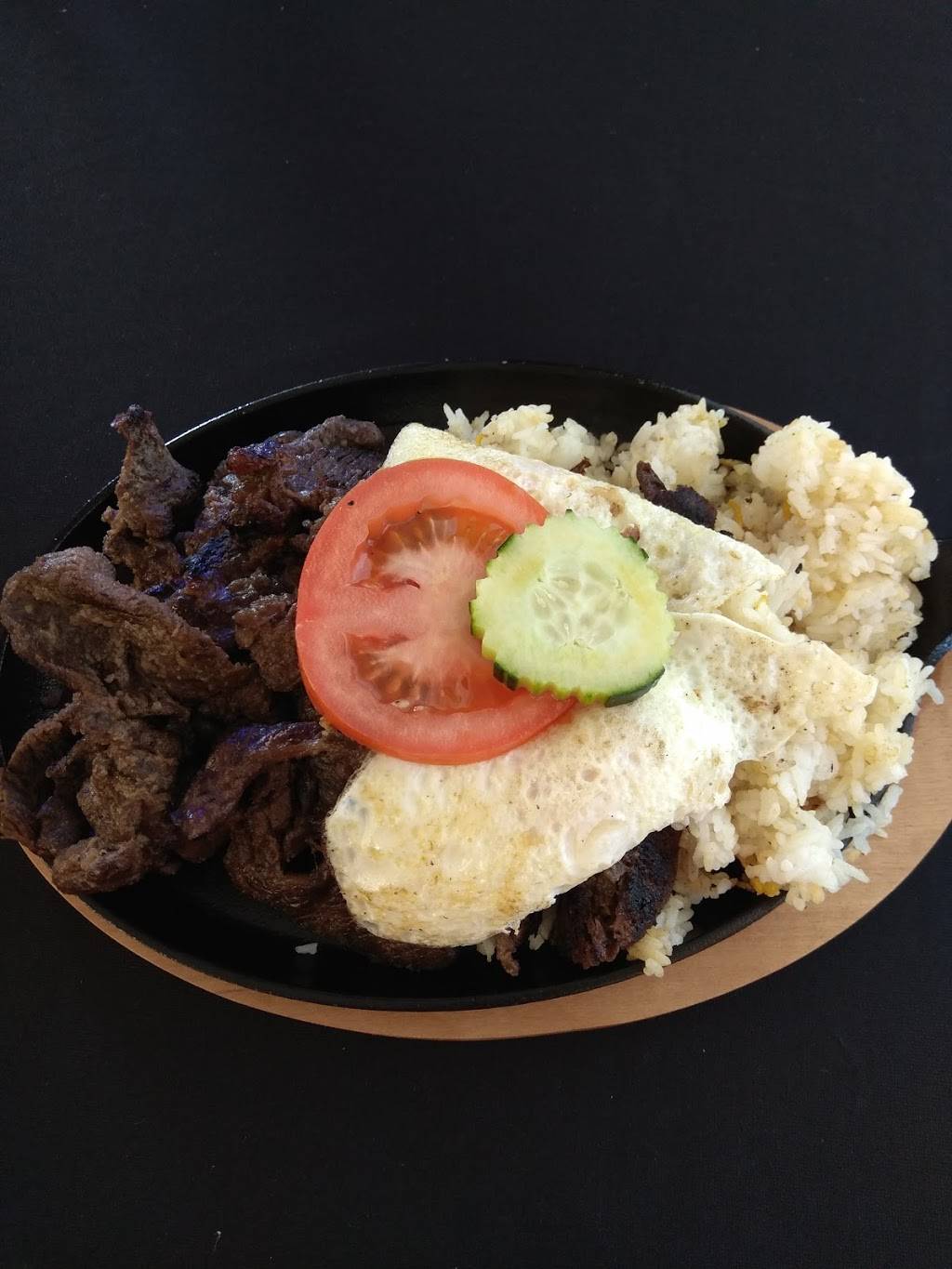 Gracies Cuisine | restaurant | 607 SE Everett Mall Way, Everett, WA 98208, USA | 4257409888 OR +1 425-740-9888