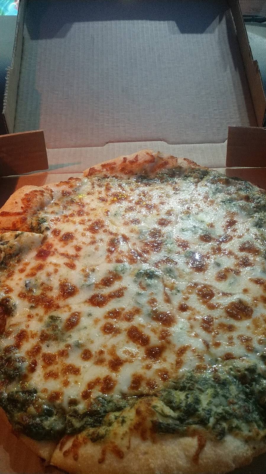 Motown Pizza | restaurant | 5202 US-31E, Westmoreland, TN 37186, USA | 6156447492 OR +1 615-644-7492