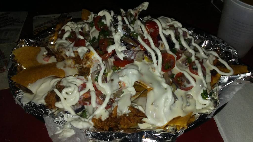 Wooly ClubHouse Restaurant & Bar | restaurant | 565 S Jefferson Ave, Cookeville, TN 38501, USA | 9318540117 OR +1 931-854-0117