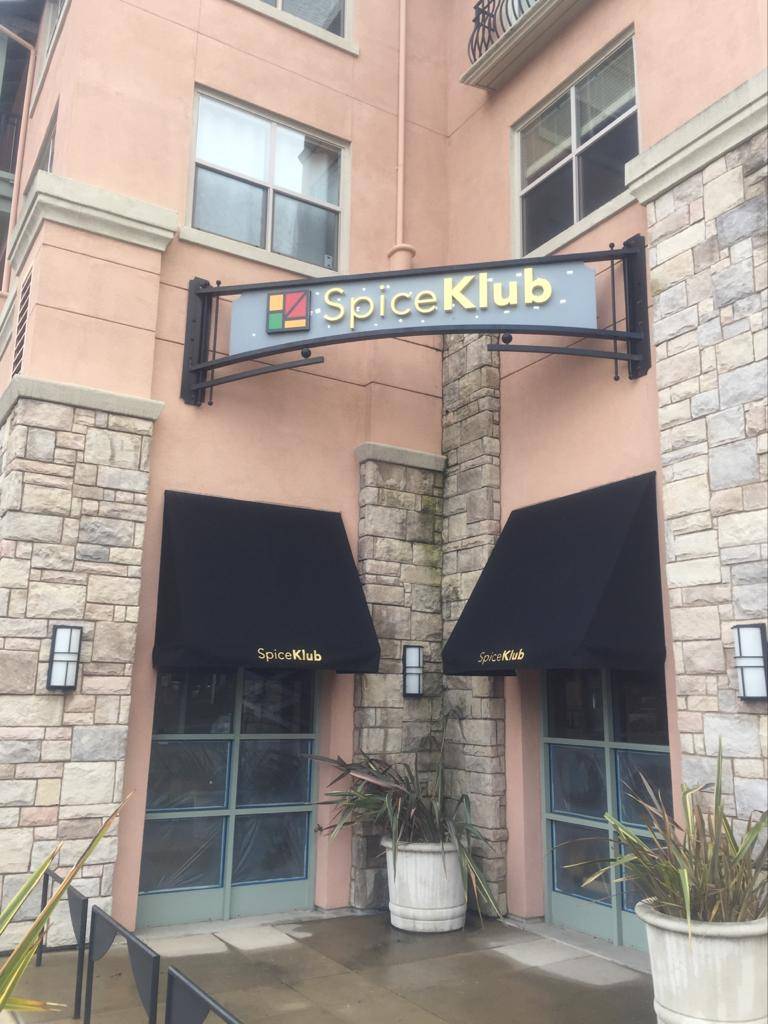 SpiceKlub | restaurant | 10310 S De Anza Blvd, Cupertino, CA 95014, USA | 4155740099 OR +1 415-574-0099