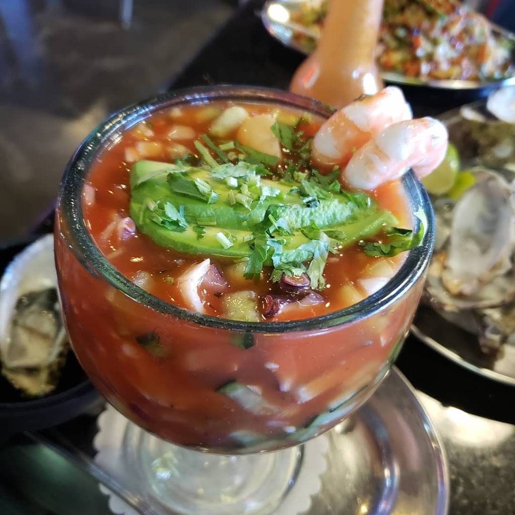GRINGOS Mariscos and Beer | restaurant | 4209 W Washington Blvd #104, Los Angeles, CA 90019, USA | 3237373977 OR +1 323-737-3977