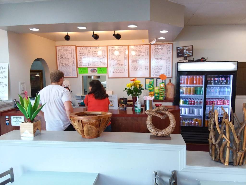 Papas & Tacos Mexican Food | restaurant | 2239 1st Ave, San Diego, CA 92101, USA | 6192336079 OR +1 619-233-6079