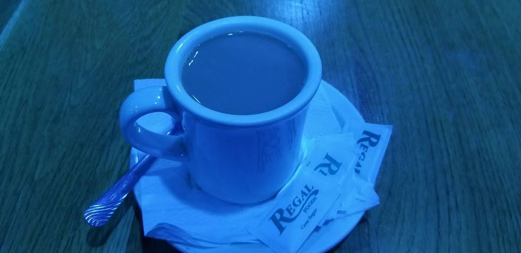 El Puerto Jarocho Mexican & Seafood Restaurant | restaurant | 3713 Eastern Ave, Baltimore, MD 21224, USA | 4102762205 OR +1 410-276-2205