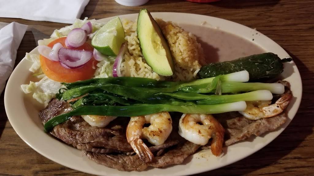 Los Molcajetes | restaurant | 1553 N Eastern Ave, Las Vegas, NV 89101, USA | 7026337595 OR +1 702-633-7595