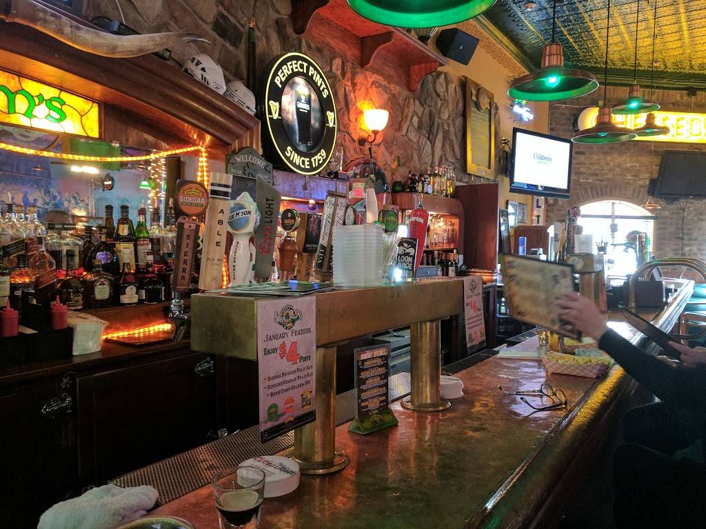 Shamrocks | restaurant | 995 7th St W, St Paul, MN 55102, USA | 6512289925 OR +1 651-228-9925