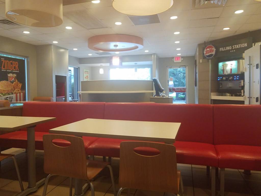 KFC | restaurant | 1924 E Irlo Bronson Memorial Hwy, Kissimmee, FL 34744, USA | 4079320950 OR +1 407-932-0950