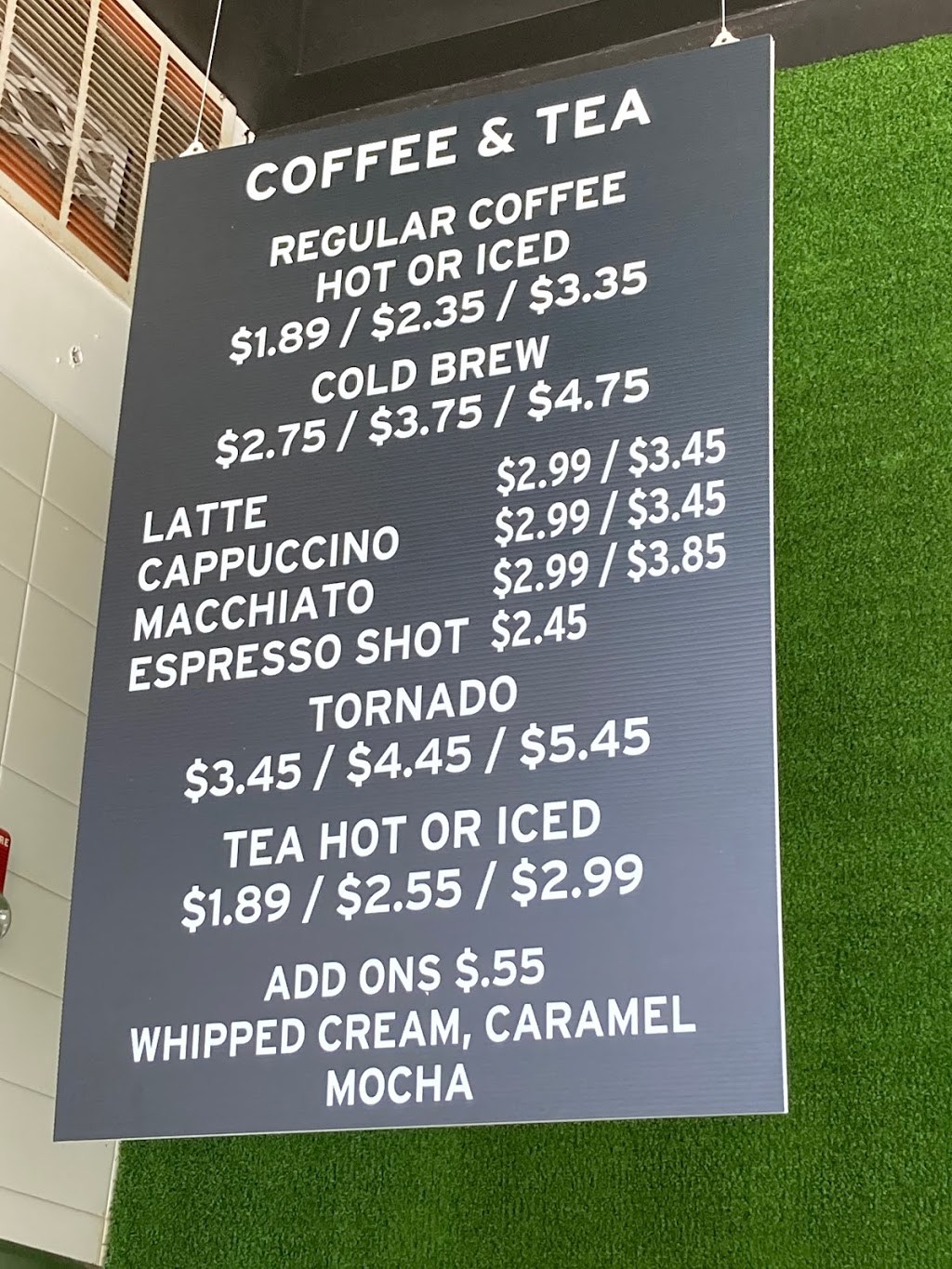 Union cafe | restaurant | 1 Central Square, Lynn, MA 01901, USA | 7815844084 OR +1 781-584-4084
