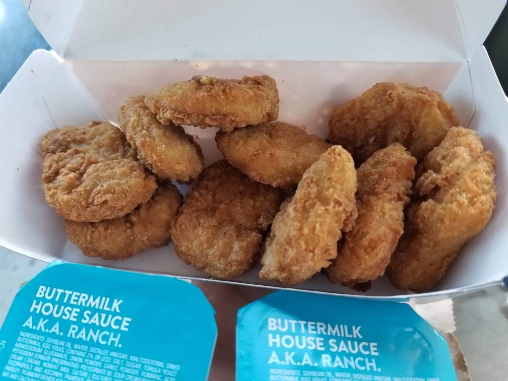 Jack in the Box | restaurant | 15025 Hawthorne Blvd, Lawndale, CA 90260, USA | 3106443584 OR +1 310-644-3584