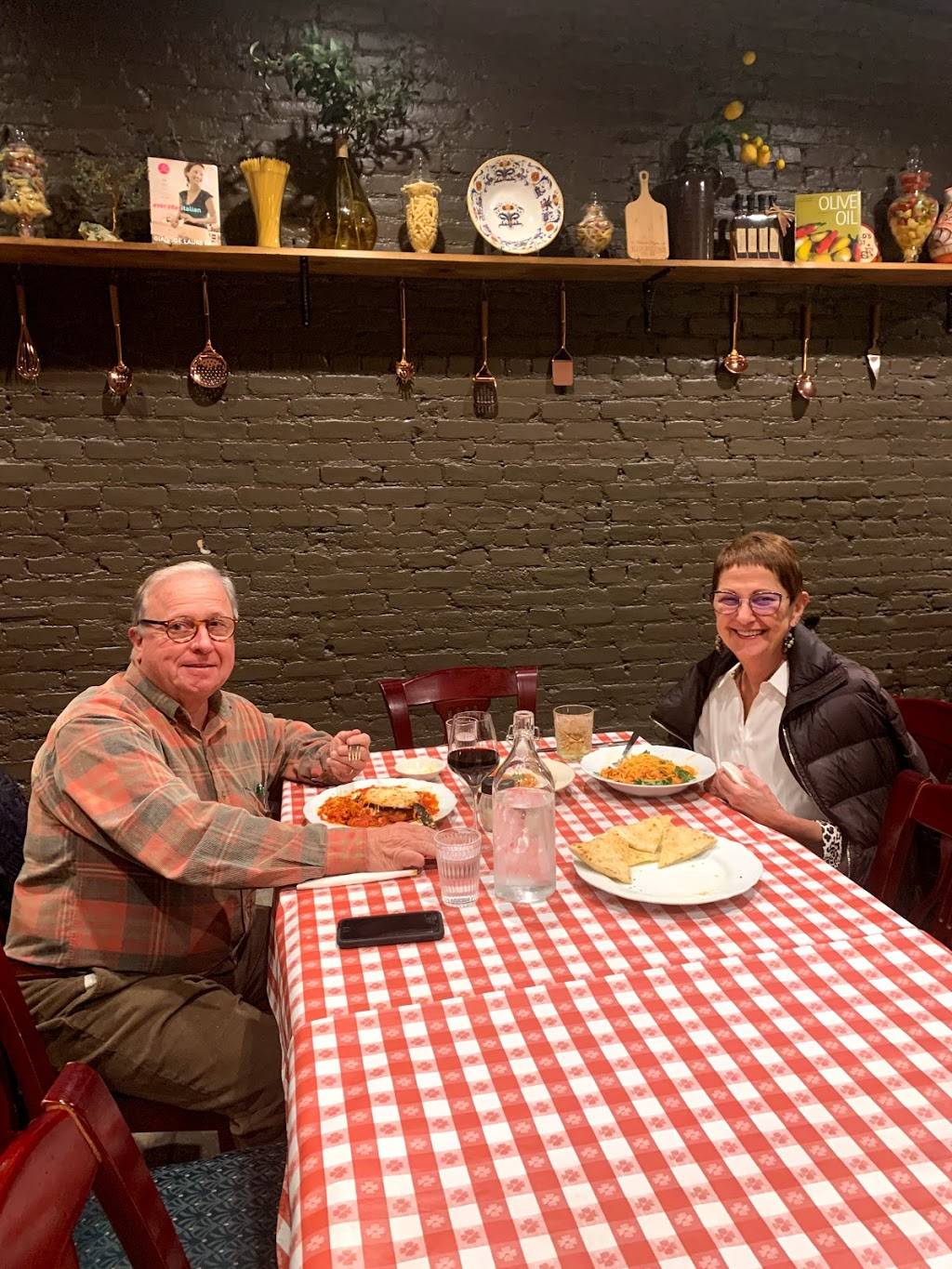 Villa di Como Ristorante | restaurant | 286 Lark St, Albany, NY 12210, USA | 5184757777 OR +1 518-475-7777