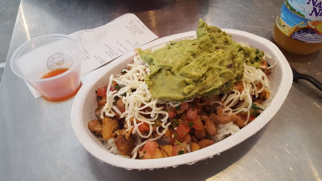 Chipotle Mexican Grill | restaurant | 274 Elm St, Somerville, MA 02144, USA | 6176231759 OR +1 617-623-1759
