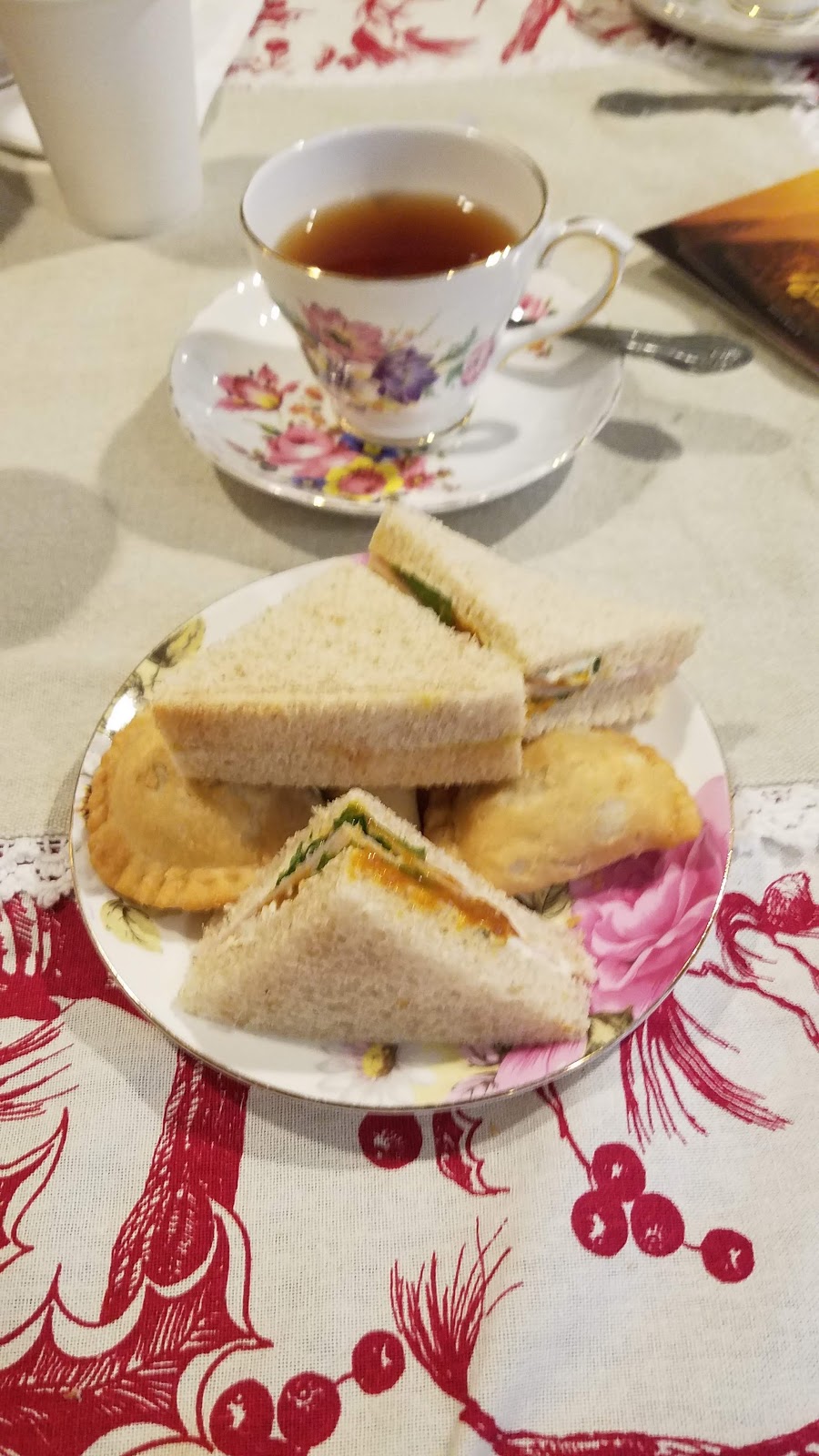 Dartealing Lounge | restaurant | 470 3rd St, San Francisco, CA 94107, USA | 4152349920 OR +1 415-234-9920