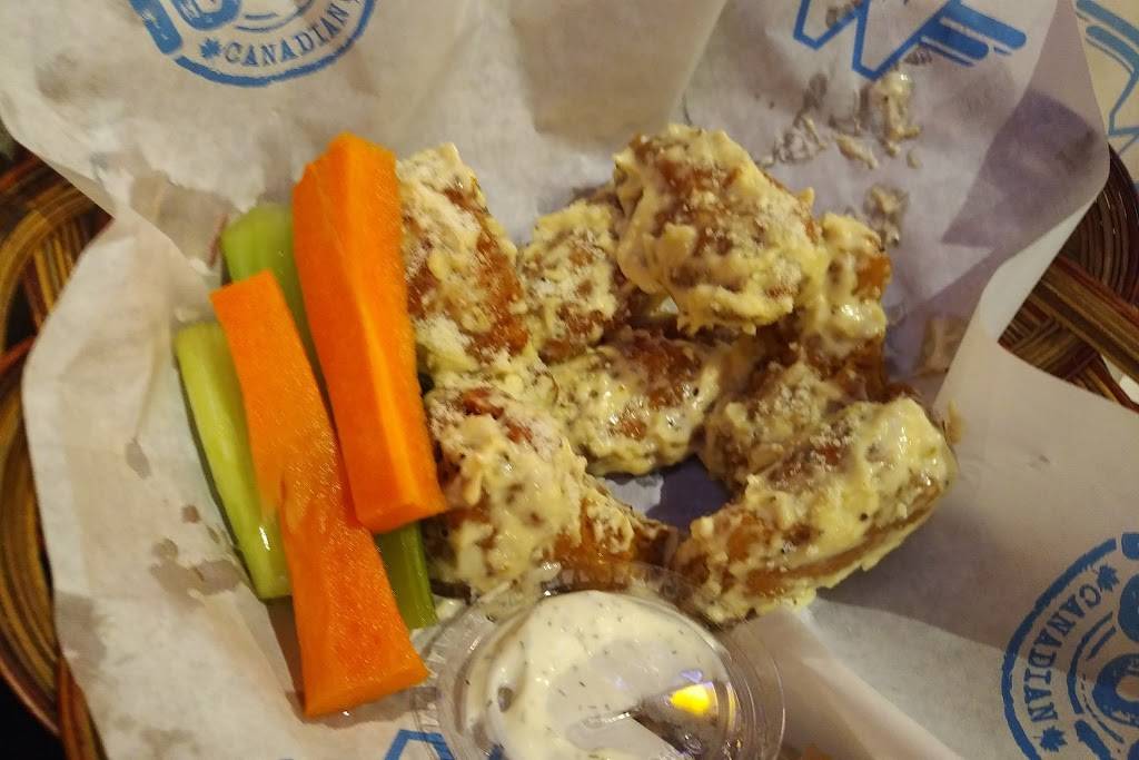 Wild Wing | restaurant | 1 Ellesmere Rd, Scarborough, ON M1R 4B7, Canada | 6473479464 OR +1 647-347-9464