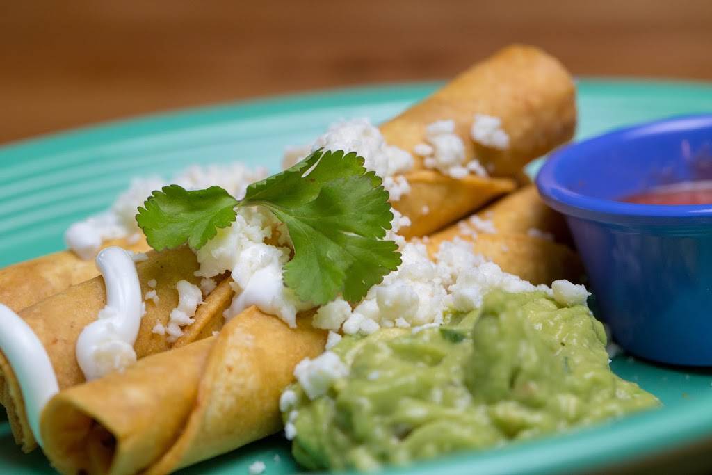 Don Sal Cocina & Cantina | restaurant | 706 W Lancaster Blvd #109, Lancaster, CA 93534, USA | 6619412301 OR +1 661-941-2301