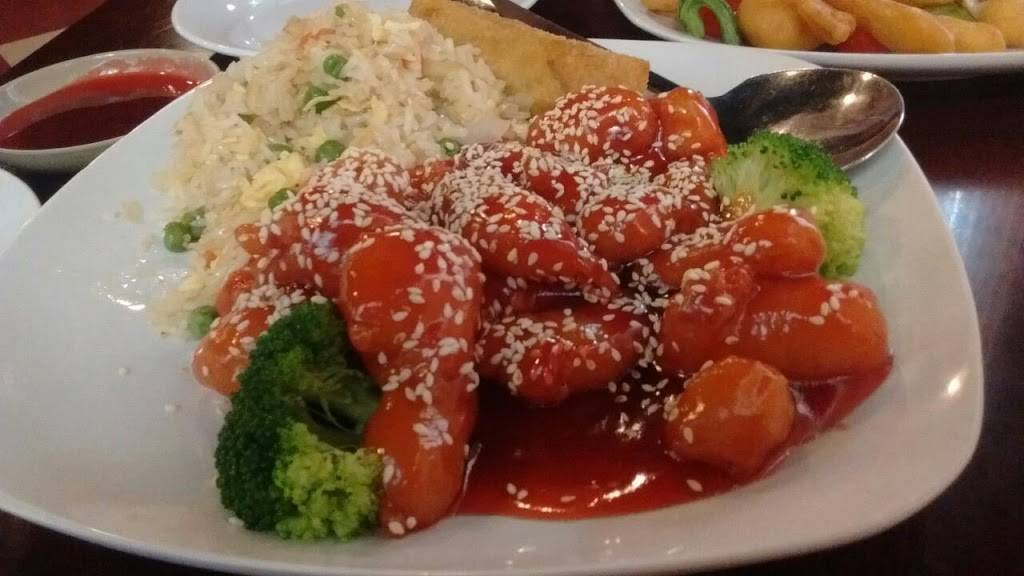 Mr. Huis 2 | restaurant | 4131 Pioneer Woods Dr, Lincoln, NE 68506, USA | 4024860111 OR +1 402-486-0111