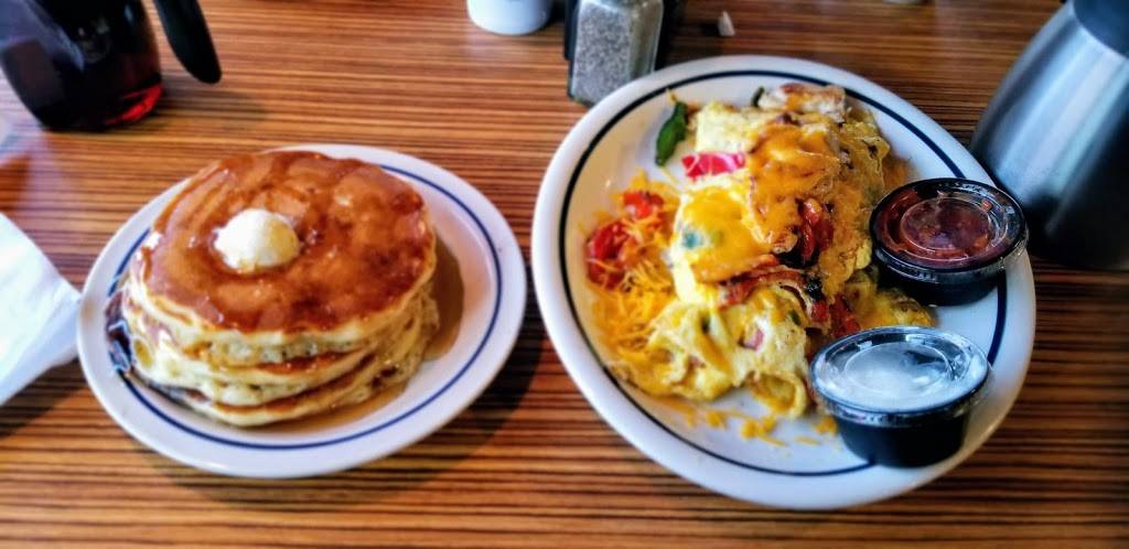 Beacon Restaurant | restaurant | 146 45th St N, Wasaga Beach, ON L9Z 1Z2, Canada | 7054294433 OR +1 705-429-4433