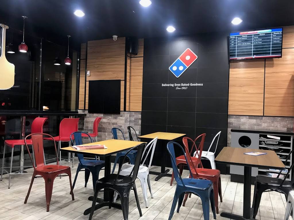 Dominos Pizza | meal delivery | 1313 King St W, Toronto, ON M6K 1G9, Canada | 4165382929 OR +1 416-538-2929