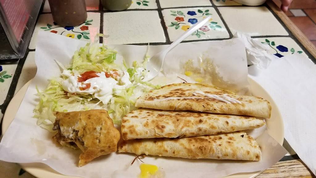 Burrito House | restaurant | 3547 N Lincoln Ave, Chicago, IL 60657, USA | 7739756060 OR +1 773-975-6060