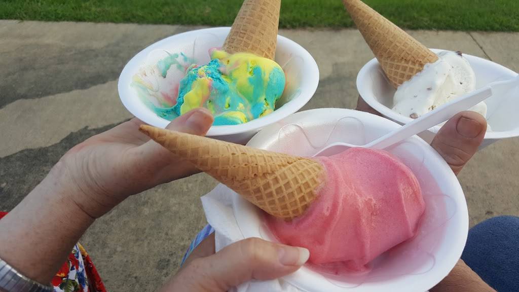 The Widows Walk Ice Creamery and Bicycle Rentals | restaurant | 415 E Riverside Dr, Clarksville, IN 47129, USA | 8127258415 OR +1 812-725-8415