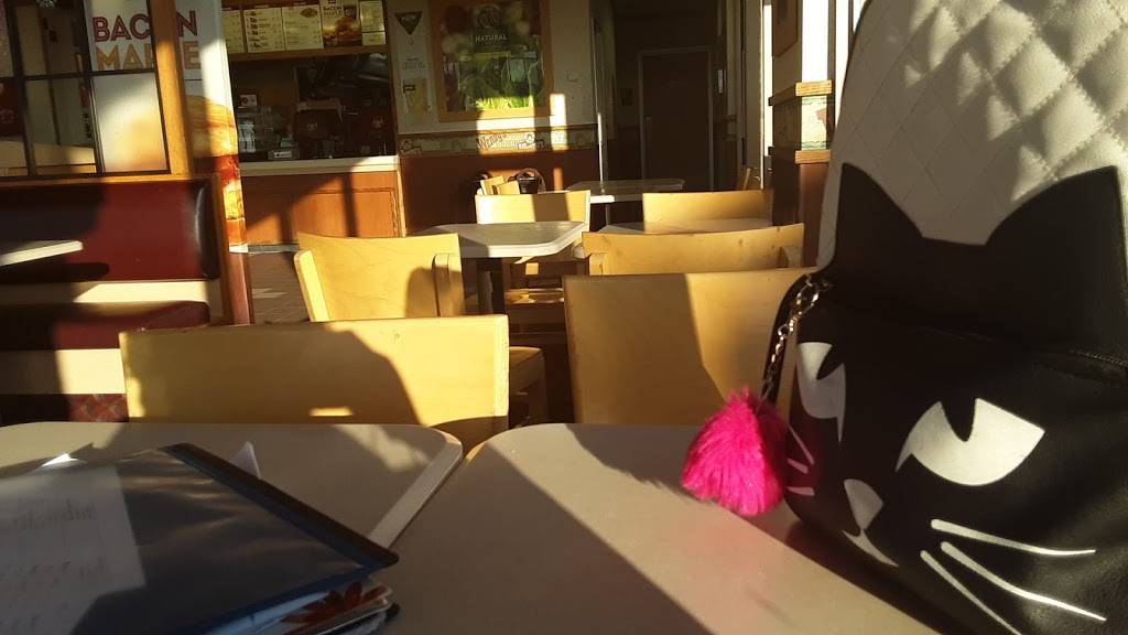 Wendys | restaurant | 1792 Alexandria Dr, Lexington, KY 40504, USA | 8592764214 OR +1 859-276-4214