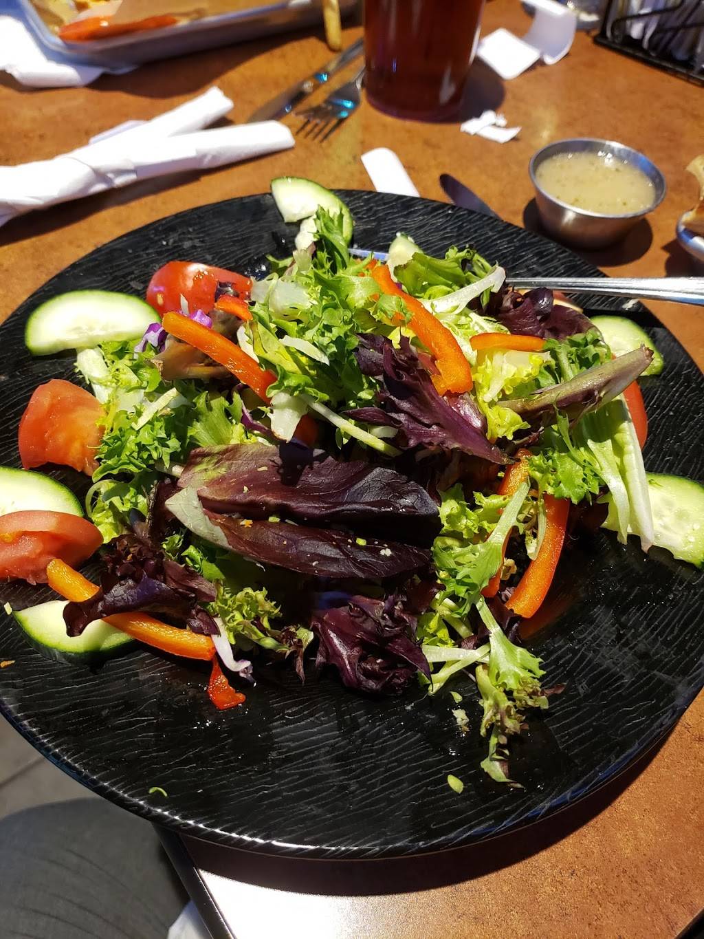 Buffalo Wild Wings | meal takeaway | 180 Main St, Saugus, MA 01906, USA | 7819412999 OR +1 781-941-2999