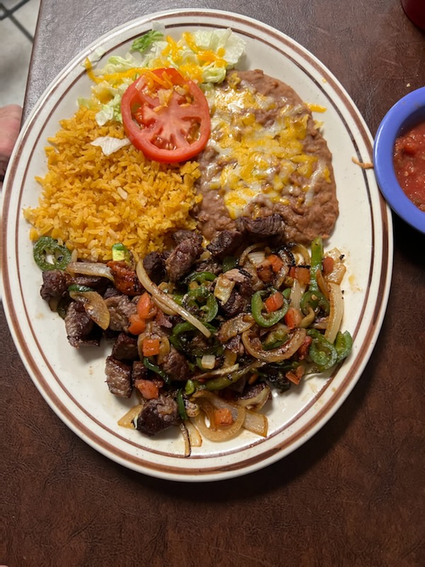 Pepes Diner | restaurant | 3618 W, FM2105, San Angelo, TX 76901, USA | 3256555511 OR +1 325-655-5511