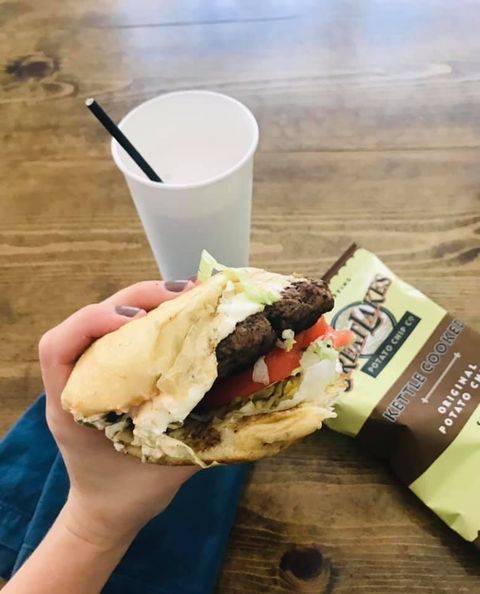 Oakwood Proper Burgers | restaurant | 1108 E Eighth St, Traverse City, MI 49686, USA | 2312531513 OR +1 231-253-1513